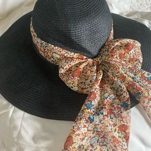 D&Y Sun Hat with Floral Bow
